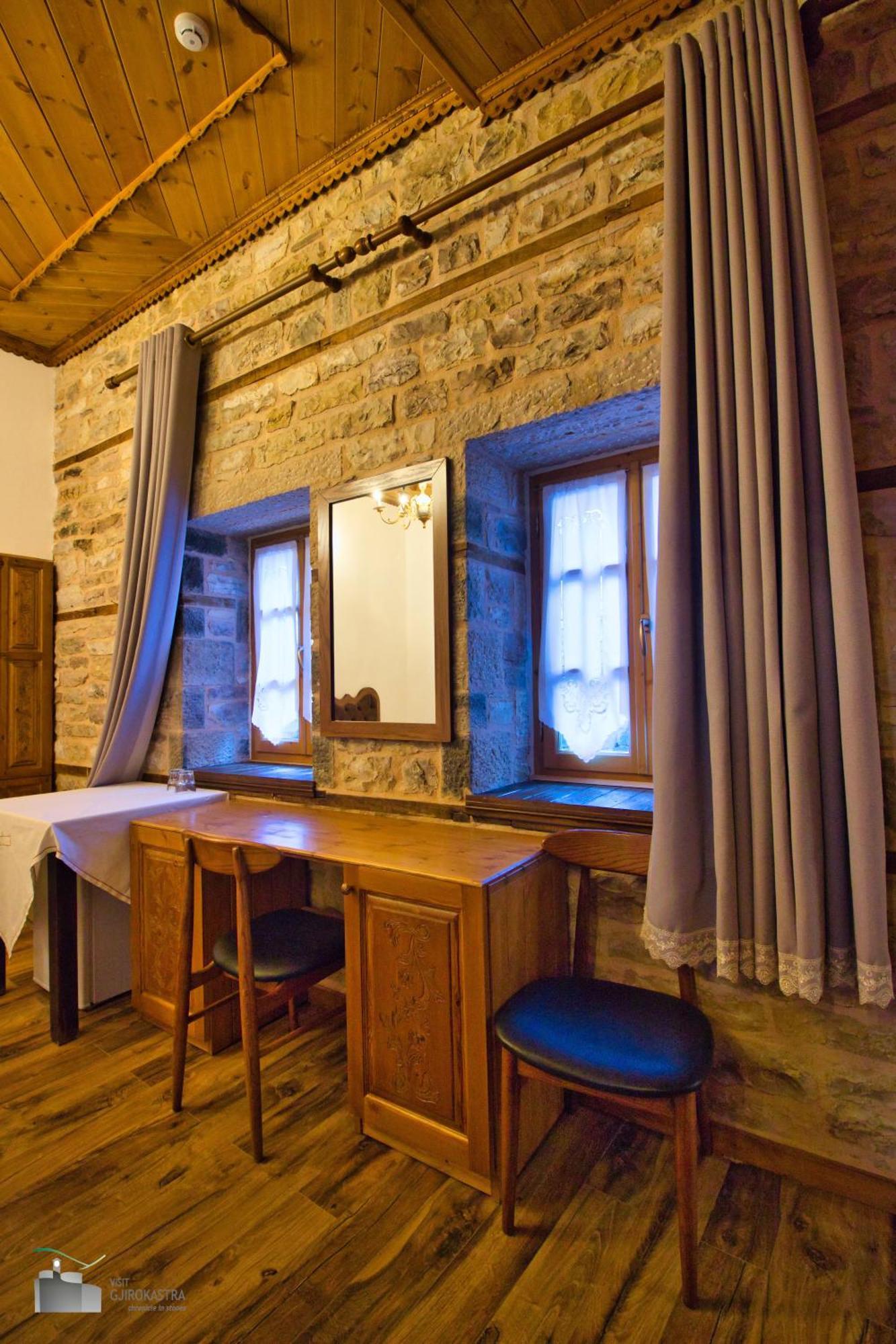 Boutique Hotel Praga Gjirokastër Pokoj fotografie
