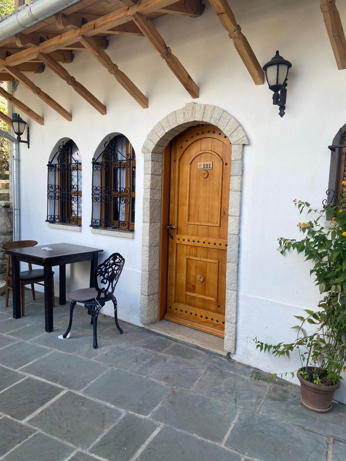 Boutique Hotel Praga Gjirokastër Exteriér fotografie